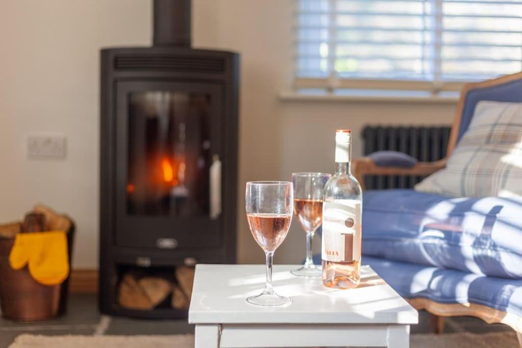 Bijou Coastal Apartment In Polperro With Hot Tub Onsite Parking Downhill Walk To Village Luaran gambar