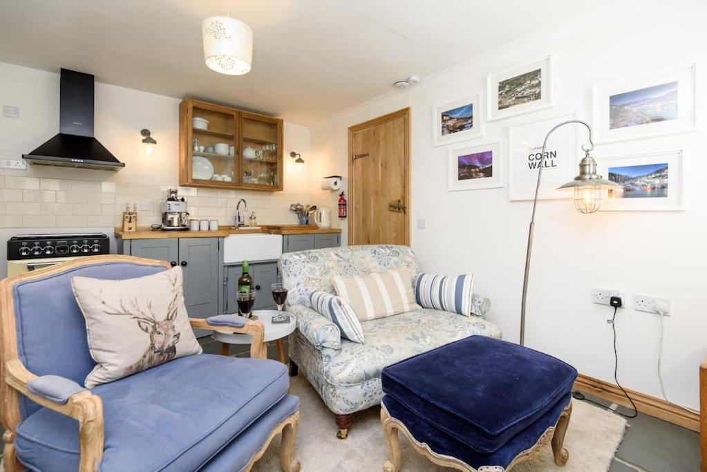 Bijou Coastal Apartment In Polperro With Hot Tub Onsite Parking Downhill Walk To Village Luaran gambar