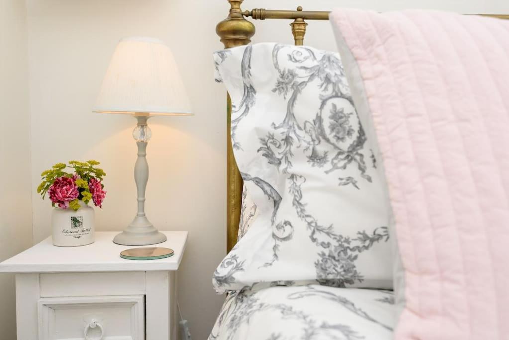 Bijou Coastal Apartment In Polperro With Hot Tub Onsite Parking Downhill Walk To Village Luaran gambar