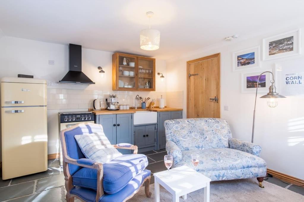 Bijou Coastal Apartment In Polperro With Hot Tub Onsite Parking Downhill Walk To Village Luaran gambar