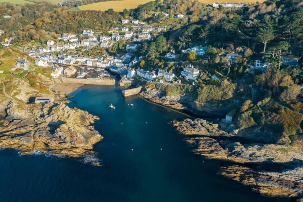 Bijou Coastal Apartment In Polperro With Hot Tub Onsite Parking Downhill Walk To Village Luaran gambar