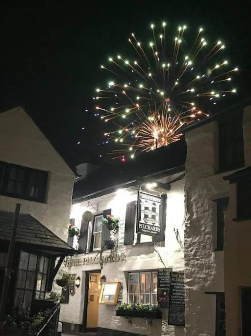 Bijou Coastal Apartment In Polperro With Hot Tub Onsite Parking Downhill Walk To Village Luaran gambar